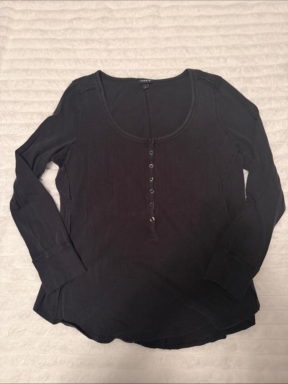 Torrid Size 1 Black Pointelle Fitted Henley Long Sleeve Top